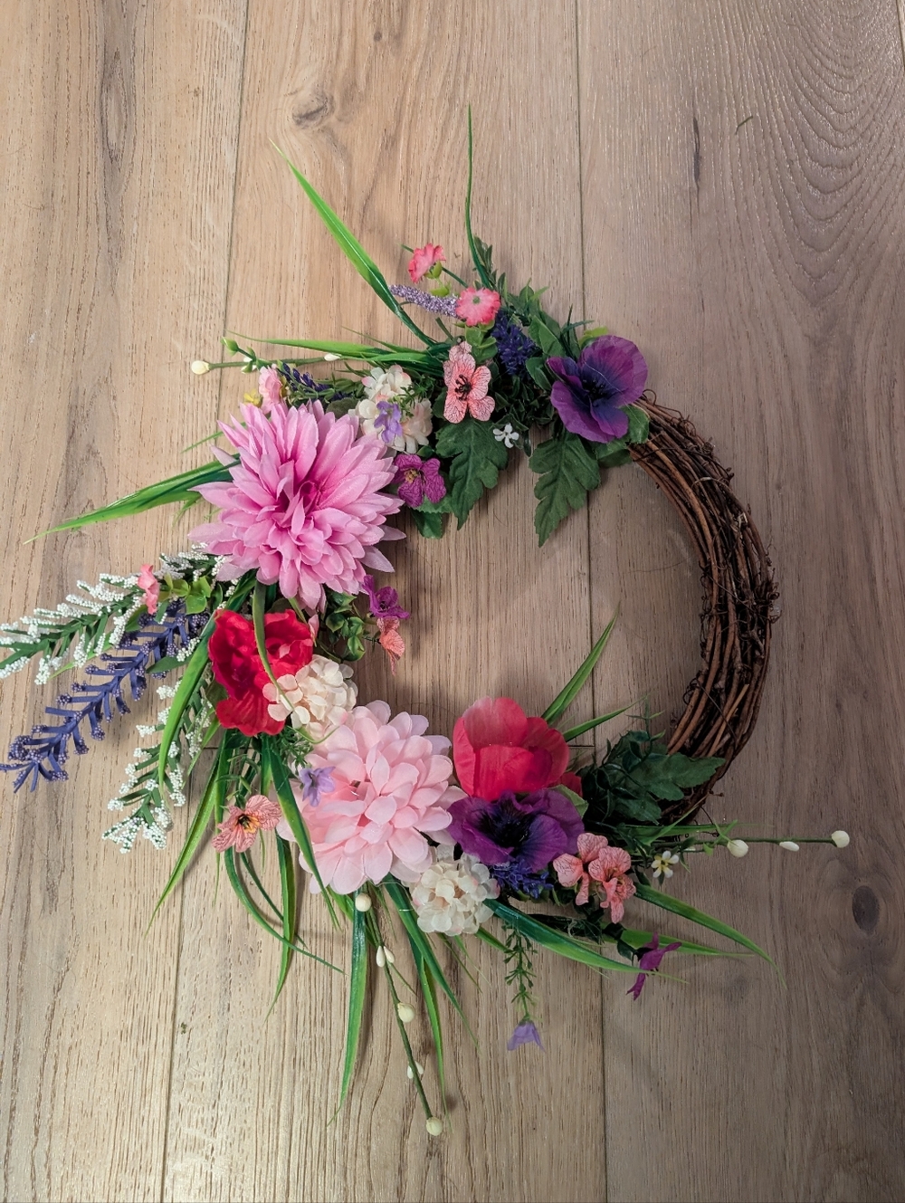 12" Grapevine Wreath